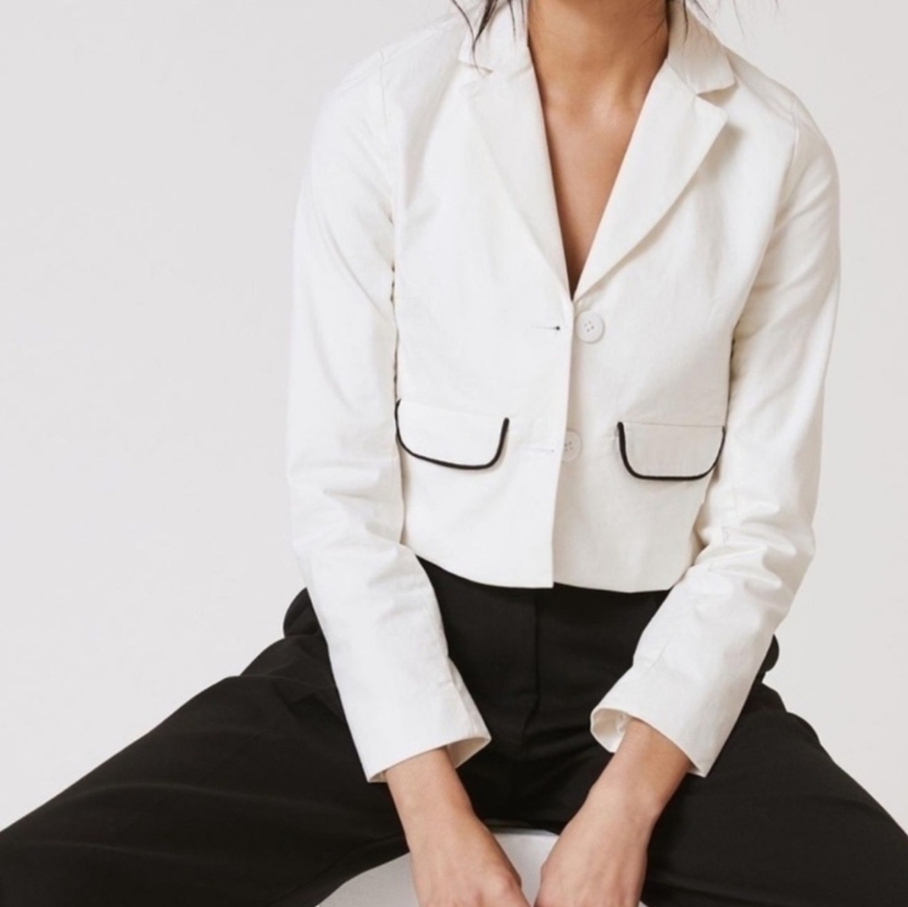 Maeve by Anthropologie Cropped Blazer Ivory with Black Trim, Cotton Blend, US 4